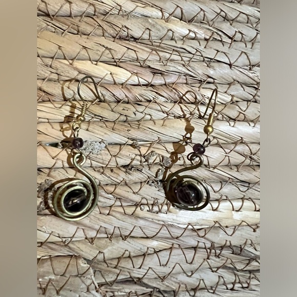 Handmade purple bead East African brass drop dangle swirl earrings - Picture 3 of 4